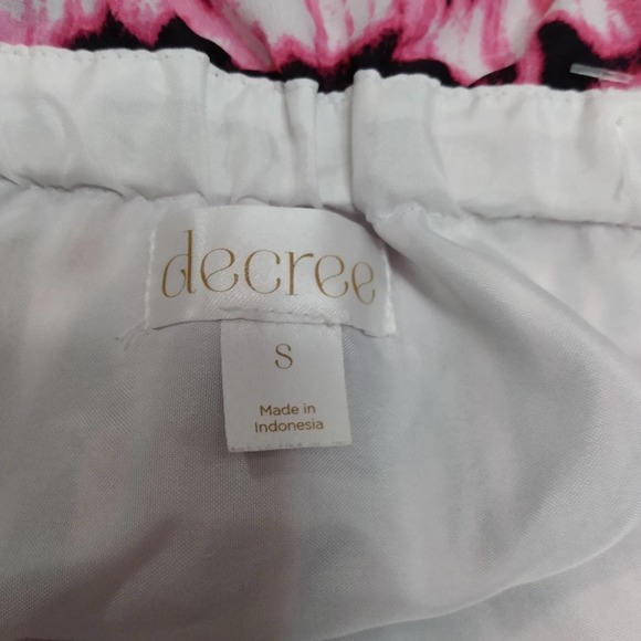 Decree strapless pink tie dye romper with pockets - Picture 4 of 5